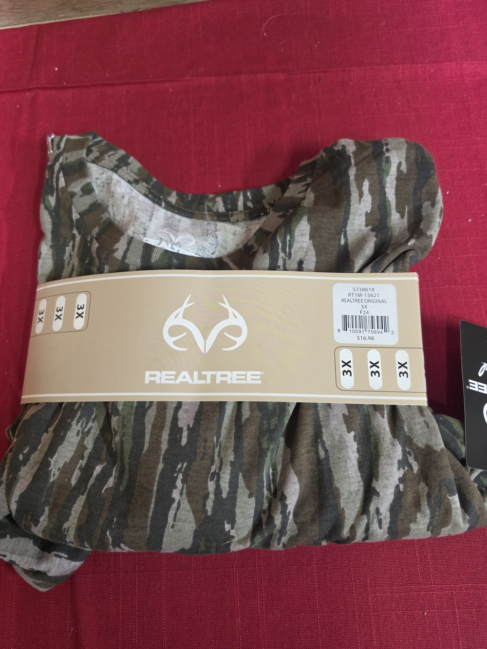 Realtree Original Mens Long Sleeve Camouflage Tee NWT